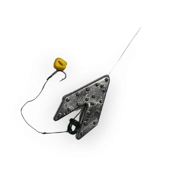 Macușatnic DinamitFish+fir+porumb